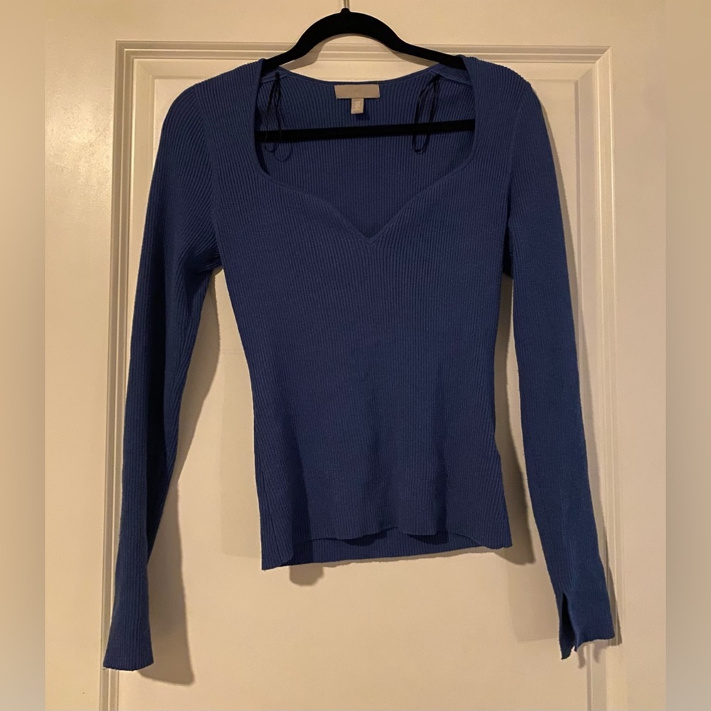 NEW‼️ never worn h and m adorable long sleeve top